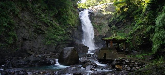 小乌来瀑布风景区