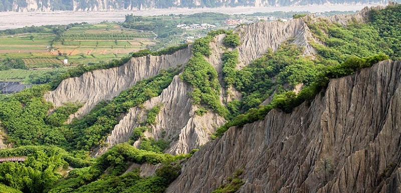 利吉恶地又名利吉月世界，为台湾少见的美景